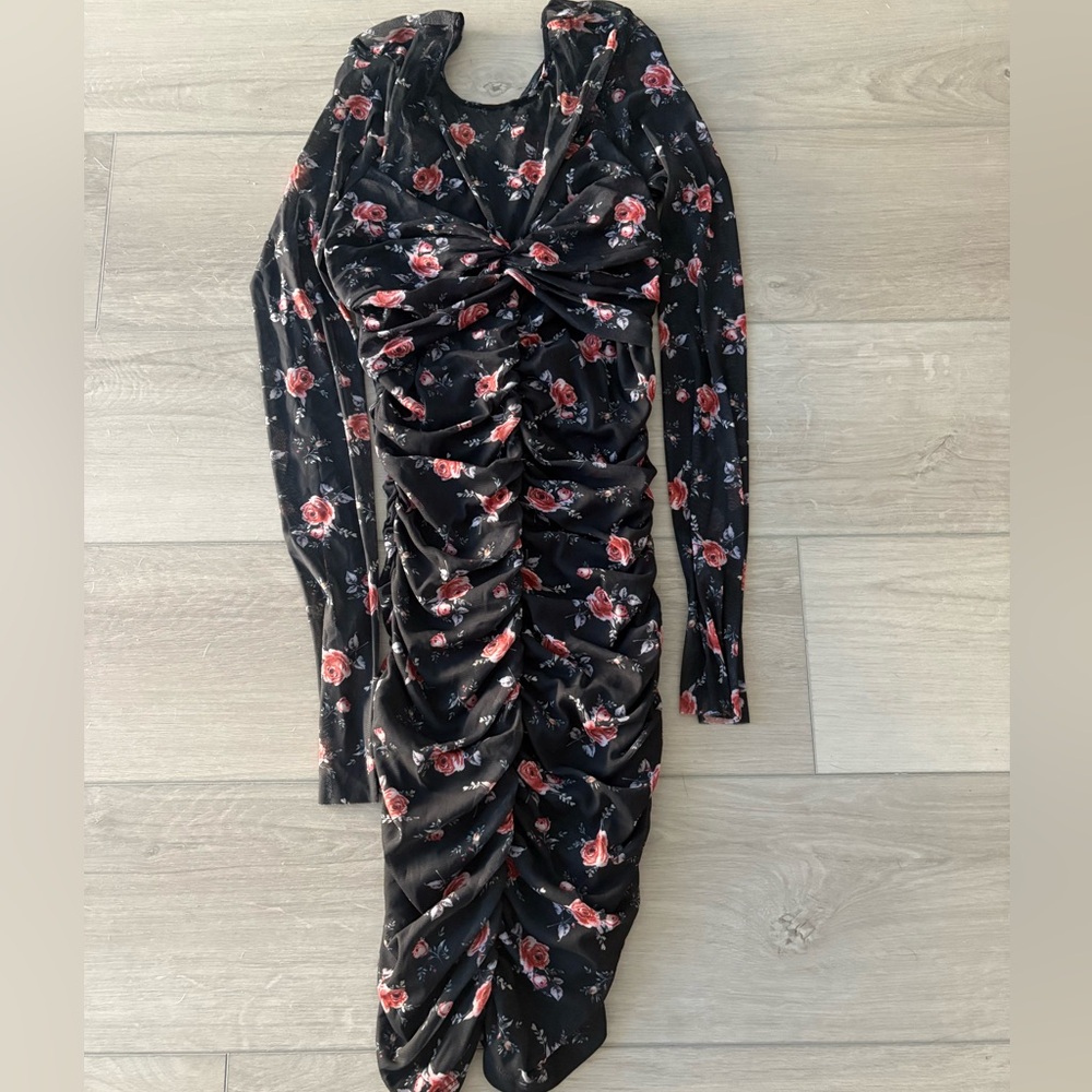 Zara size small Floral Black and Red Ruched Dress